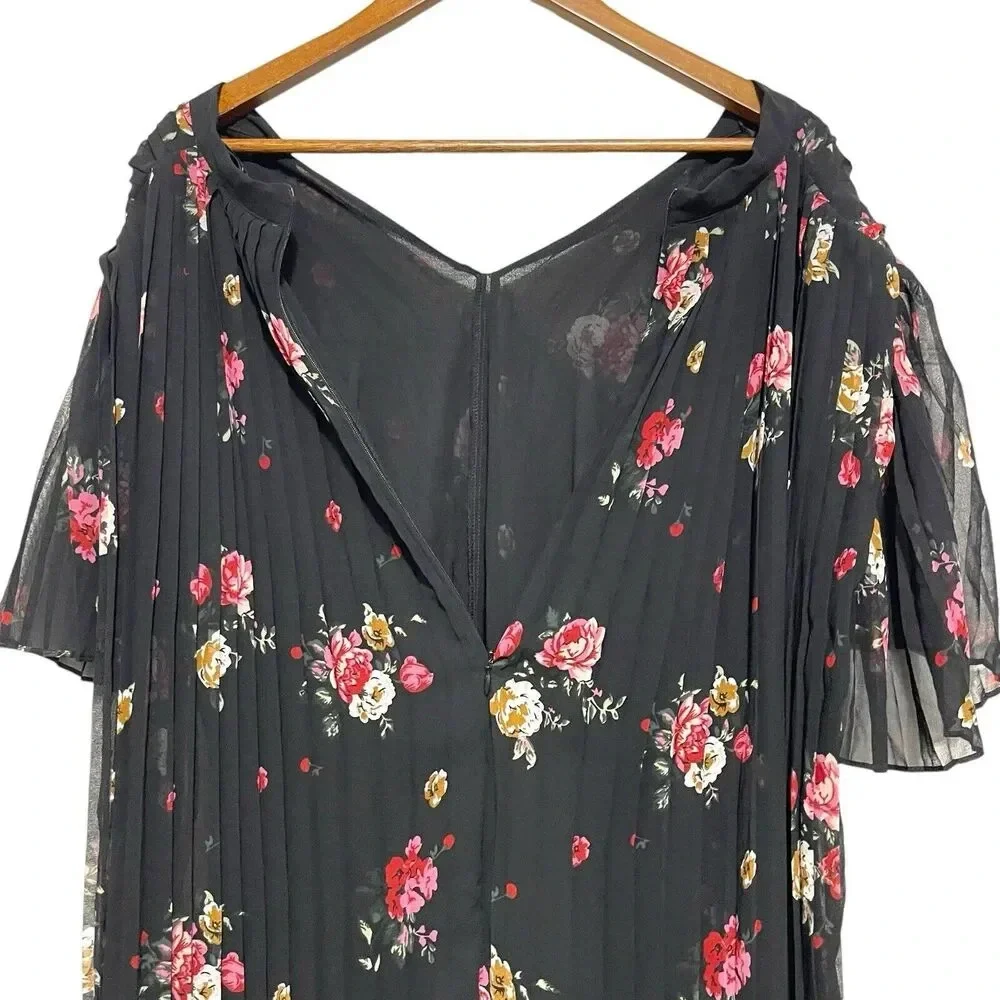 Zara Woman Floral Pleated Romper Womens Small Black Chiffon V-Neck Tie Front‎ S